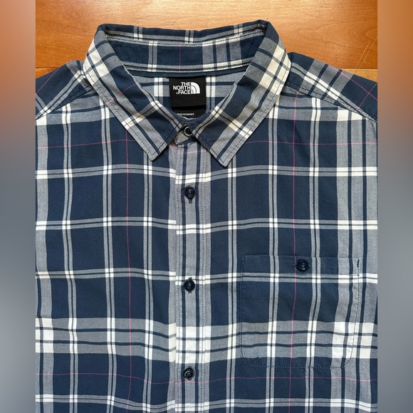 The North Face Hayden Pass 2.0 flannel long sleeve button up lightweight shirt - Picture 2 of 10